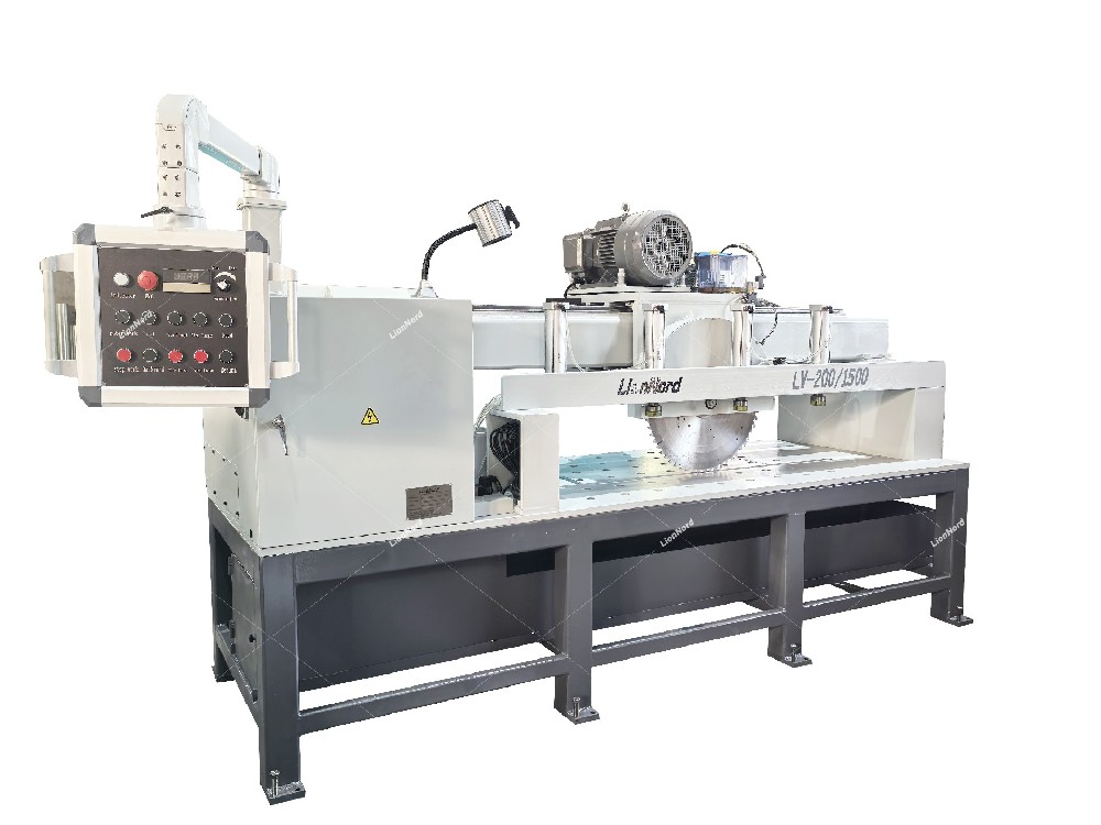 Aluminum plate sawing machine